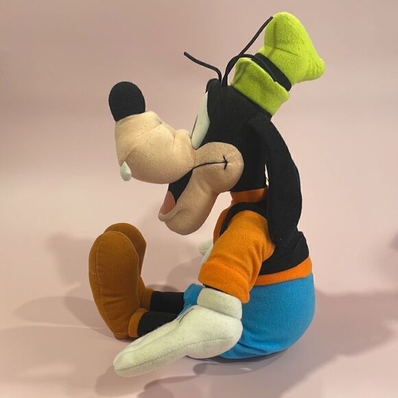 Disney’s Goofy Laughing 18” long Excellent Used Condition Vintage Disney Plush - Picture 5 of 6